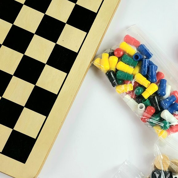 Vintage -Cardinal Collectors Family 12 Game Centre - Picture 9 of 12